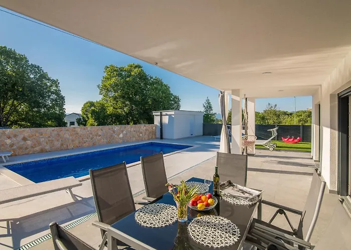 Aurora Island Krk Malinska Apartment